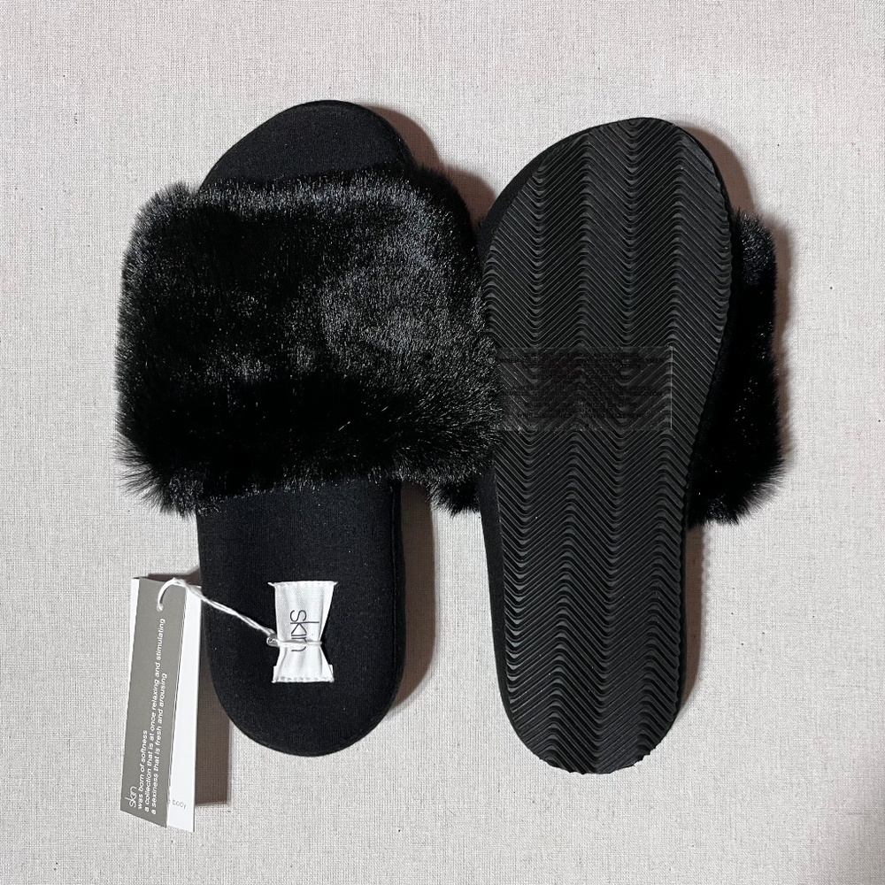Whitely Plush Slides | Skin